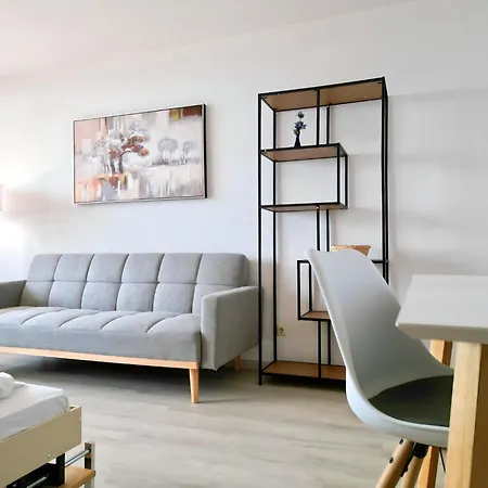 Inviting In With Sauna & Indoor Pool Apartment *