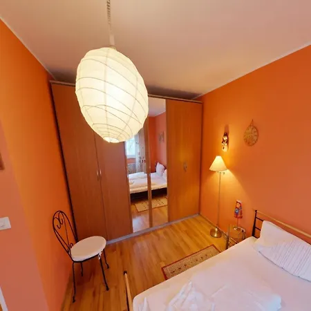 Inviting In With Sauna & Indoor Pool 아파트