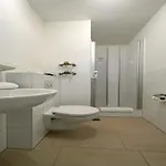 Inviting In With Sauna & Indoor Pool