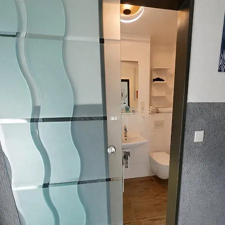 Appartement Inviting In With Sauna & Indoor Pool