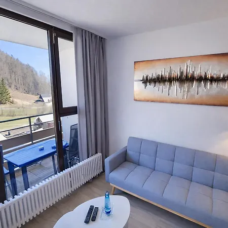In With Sauna & Swimming Pool Apartman