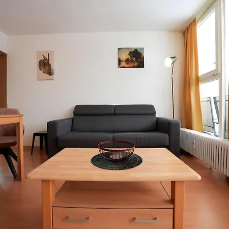 In With Sauna & Swimming Pool Apartman